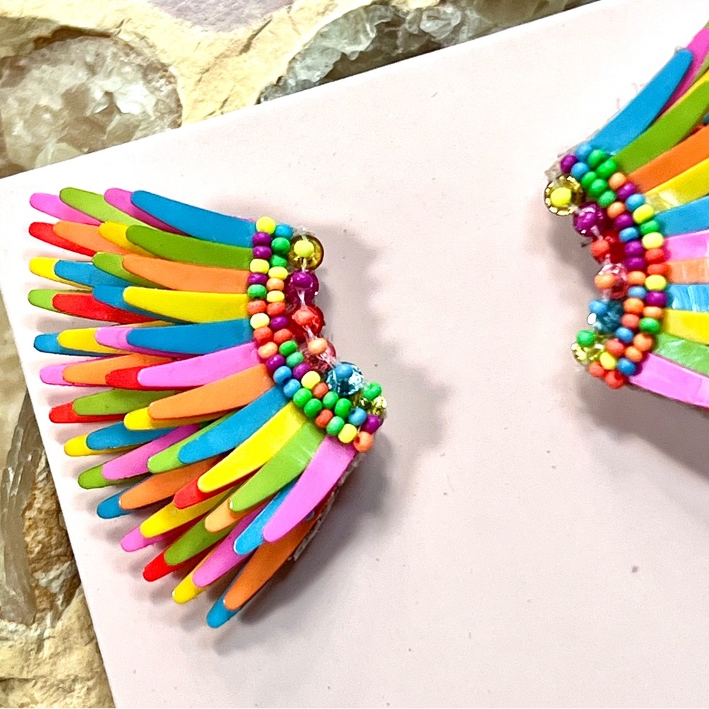 🌺🎉HP🎉🌺 NWT Mignonne Gavigan Mini Madeline Earrings Confetti - Picture 2 of 16